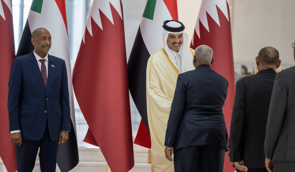 HH the Amir Sheikh Tamim bin Hamad Al-Thani with Lt Gen Abdel Fattah Al Burhan